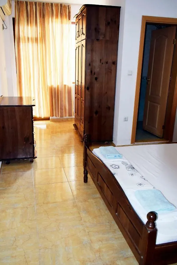 Sozopol Lazur Apartman 0*,